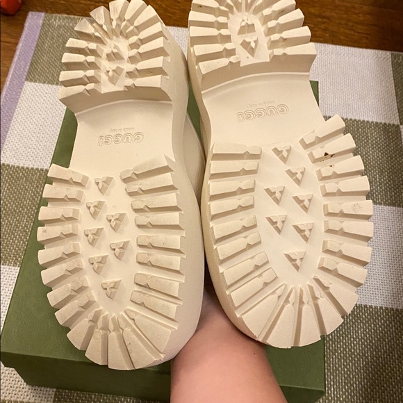 Gucci Women's Platform Perforated G Mule - Picture 5 of 13